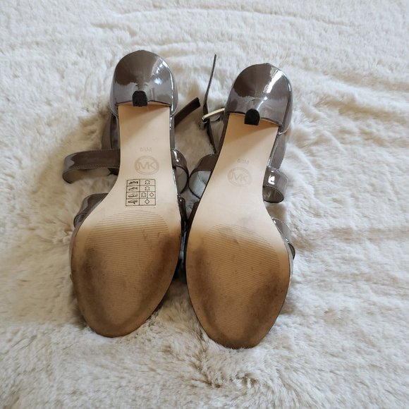 Michael Kors "Evie" Cinder Patent Leather High Heel Platform Sandal Taupe Grey - Picture 11 of 12